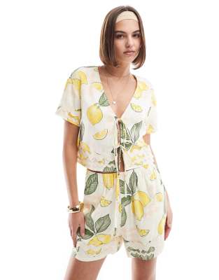 top with tie front and rik rak trim in lemon print-Multi