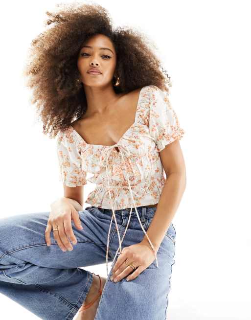 ASOS DESIGN – Top z bufkami w drobny kwiatowy wzór