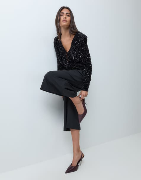 ASOS DESIGN top z głębokim dekoltem, drapowaniem, z aksamitu i cekinów, z poduszkami na ramionach, czarny - view 1