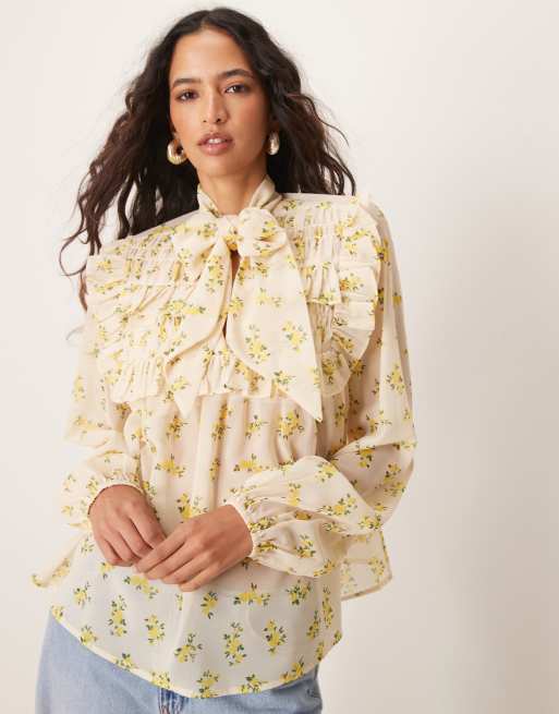 ASOS DESIGN – Top z wiązaniem przy szyi z marszczeniem i falbanką w kwiatowy wzór