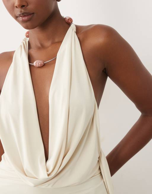 ASOS DESIGN topp med djup ringning och smyckesdetalj i vitt, 3 av 4