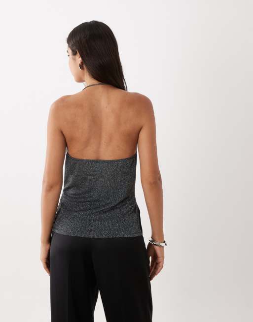 ASOS DESIGN topp med draperad halterneck i svart metallic, 3 av 4