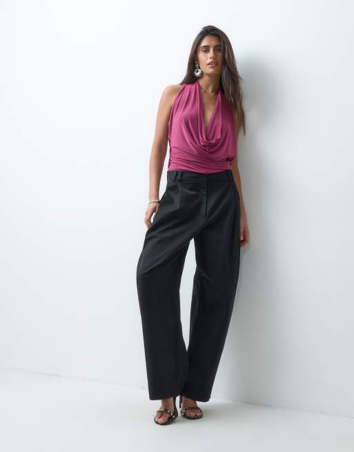 ASOS DESIGN topp med draperad rygg och draperad ringning i hallonröd, 3 av 5