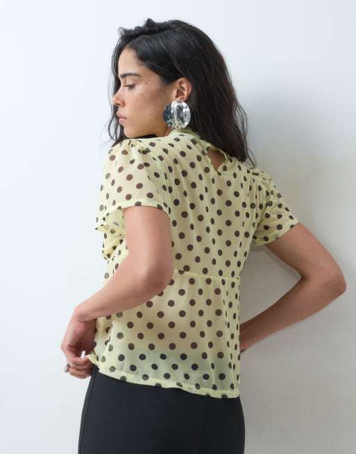 ASOS DESIGN topp med korta ärmar och nyckelhålsöppning i gulprickigt, 4 av 5