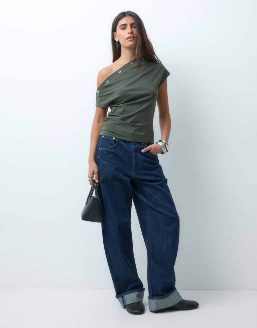 ASOS DESIGN topp med öljettdetalj och bara axlar i khaki, 4 av 4