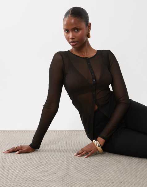 ASOS DESIGN topp med rund halsringning, knäppning framtill, långa ärmar och slits i svart - view 1