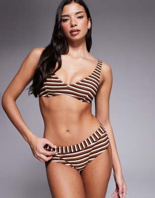 ASOS DESIGN - Tori - Hot-Pants-Bikinihose aus Frottee in Karamell-Brown