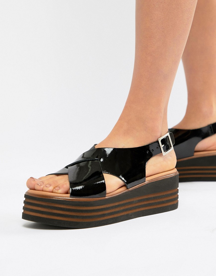 ASOS DESIGN – Tornado – Flatform-skor i skinn och lack-Svart
