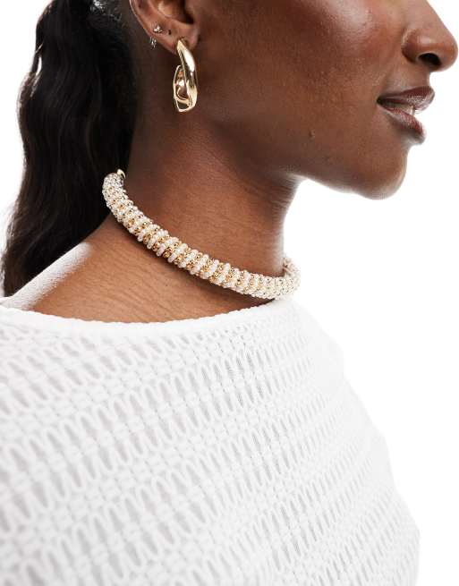 ASOS DESIGN - Torque choker met imitatieparels en gouden kralen