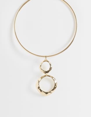 Asos Design Torque Choker With Round Hammered Pendants In Gold