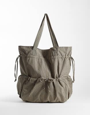 ASOS DESIGN - Tote bag froncé à carreaux vichy avec poche - Noir et blanc-Multicolore