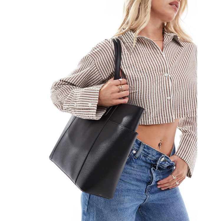 anello black leather regular sized backpack Anello Premium Leather Sale Anello Large Premium Leather Backpack Sale  Anello REPREVE