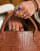 Thumbnail 3 van 4