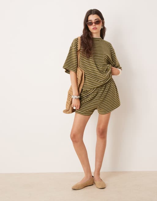 ASOS DESIGN towelling boxer short co-ord in khaki stripe, 5 of 5