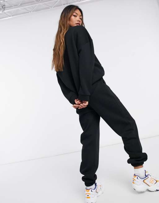 ASOS DESIGN tracksuit oversized sweat / oversized jogger in black