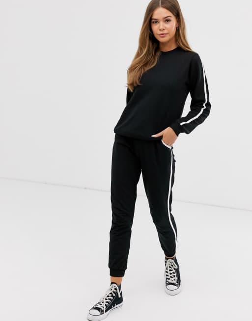 sweat tracksuit