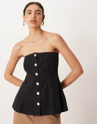 ASOS DESIGN - Trägerloses Jeans-Oberteil in verwaschenem Schwarz mit durchgehender Knopfleiste mit goldfarbenen Knöpfen