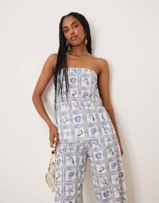 ASOS DESIGN - Trägerloses, locker geschnittenes Oberteil mit blauem Muschelmuster, Kombiteil-Bunt