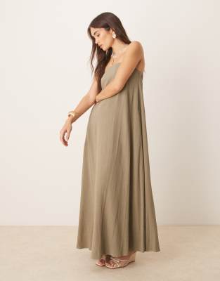 ASOS DESIGN - Trägerloses Maxikleid in Leinenoptik in Khaki-Grün