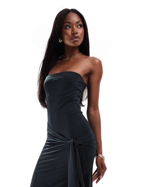 ASOS DESIGN Tragerloses Maxikleid in Schwarz mit seitlichem Bindeband ASOS