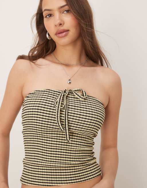 ASOS DESIGN – Trägerloses Oberteil in Gelb und Schwarz mit Vichy-Karomuster und Bindedetail, Kombiteil, 2 von 4