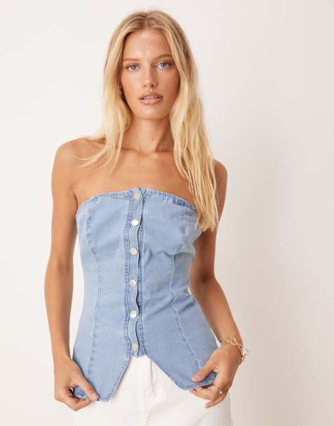 ASOS DESIGN – Trägerloses Top aus Denim in hellblauer Waschung mit Knopfdetail - view 1