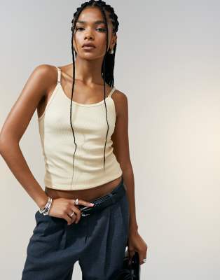 ASOS DESIGN - Trägertop in Buttermilchgelb mit U-Ausschnitt und Trägerdetail