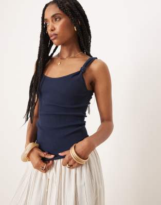 ASOS DESIGN - Trägertop in Marineblau mit geknoteten Trägern-Schwarz