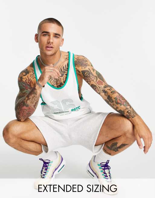 ASOS DESIGN – Trägertop in Weiß mit lockerem Schnitt und Sport-Print vorne