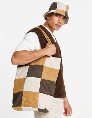 asos design -  – Tragetasche aus Cord im Retro-Patchwork-Design in Braun