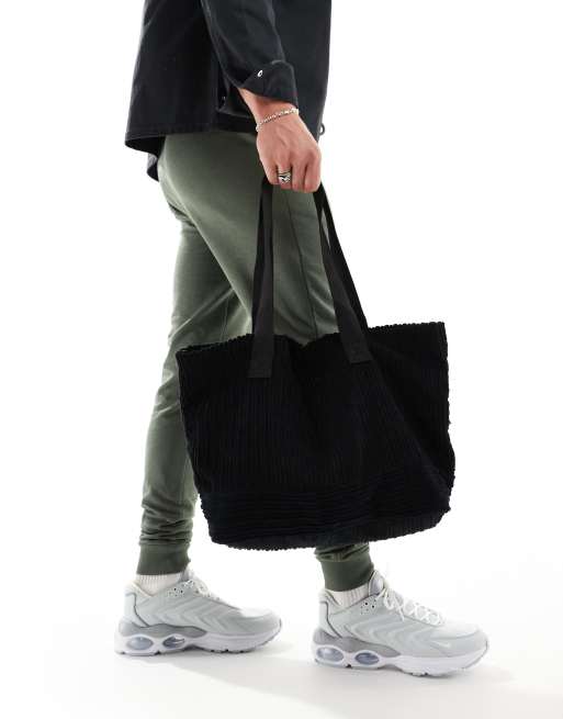 ASOS DESIGN Tragetasche aus Cord in Schwarz