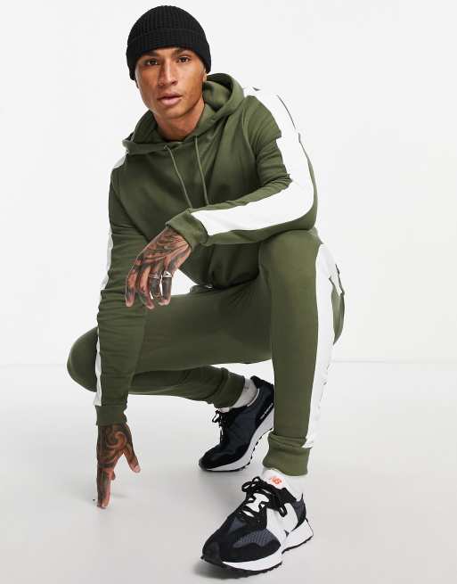ASOS DESIGN - Trainingspak met hoodie en zijstrepen in kaki