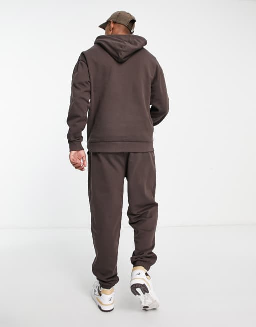ASOS DESIGN - Trainingspak met oversized hoodie en joggingbroek in bruin, 2 van 4