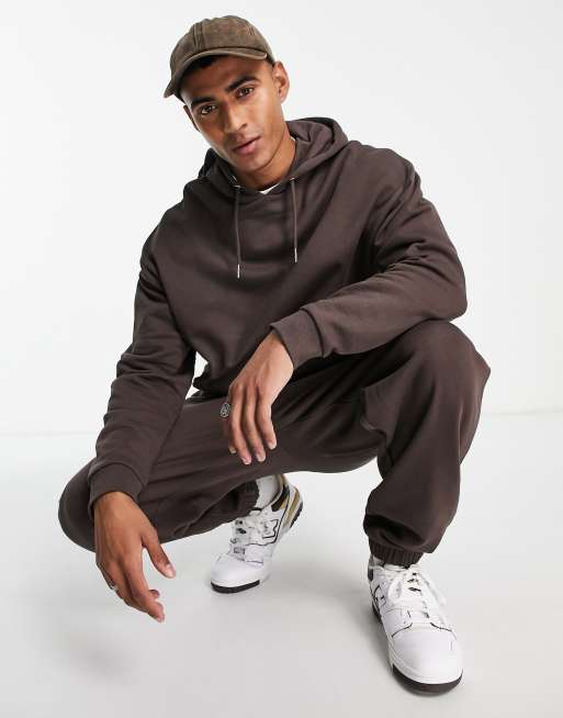 ASOS DESIGN - Trainingspak met oversized hoodie en joggingbroek in bruin, 3 van 4