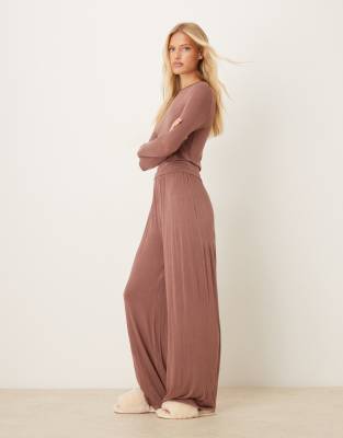ASOS DESIGN - Transparente Lounge-Hose in Braun mit weitem Bein-Brown