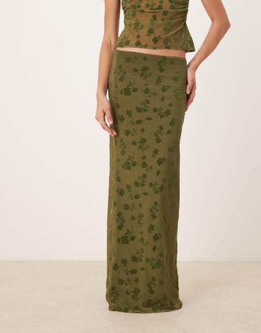 ASOS DESIGN – Transparenter Maxirock in Olivgrün mit beflocktem Blumenmuster, Kombiteil, 5 von 5