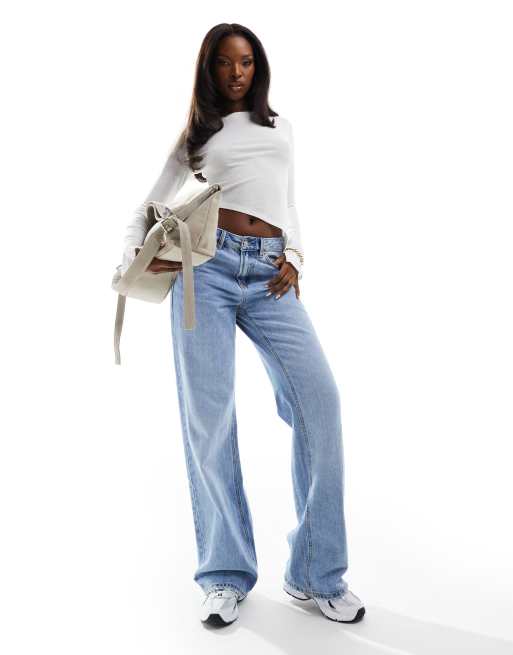 ASOS DESIGN – Transparentes Oberteil aus Netzstoff in Weiß mit asymmetrischem Saum, 3 von 4