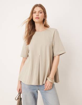 ASOS DESIGN - Trapez-T-Shirt in hellem Khaki mit Falten vorne-Grün