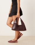 [ASOS DESIGN] ASOS DESIGN trapeze slouch shoulder bag in cherry red No Size BURGUNDY