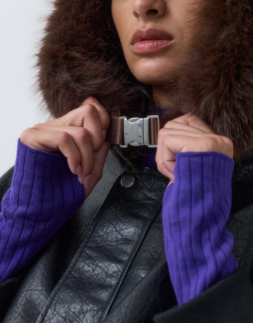 ASOS DESIGN trapperhat i imiteret pels i chokolade, 3 af 5