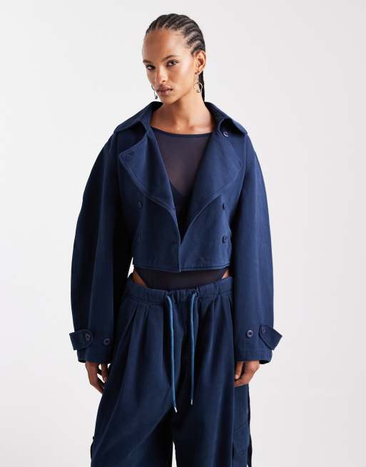 ASOS DESIGN - Trench blu navy slavato taglio corto