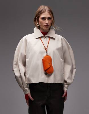 ASOS DESIGN - Trench-coat court avec cape au dos - Beige-Neutre