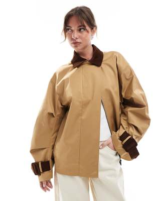 ASOS DESIGN - Trench-coat court avec col et poignets en velours côtelé - Taupe-Neutre
