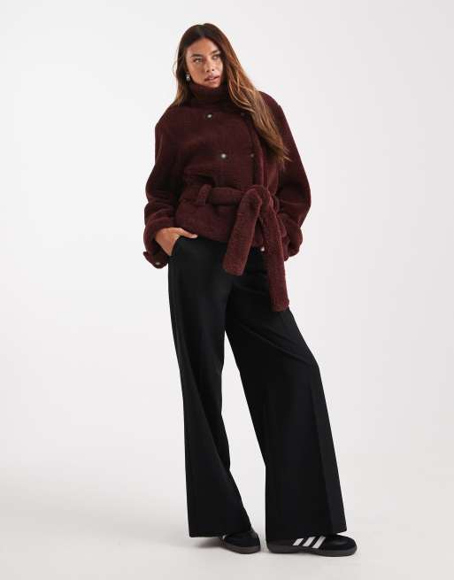 ASOS DESIGN - Trench-coat court en imitation peau de mouton - Bordeaux, 3 de 4