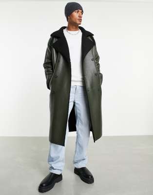 ASOS DESIGN - Trench-coat en similicuir avec doublure en imitation peau de mouton - Kaki