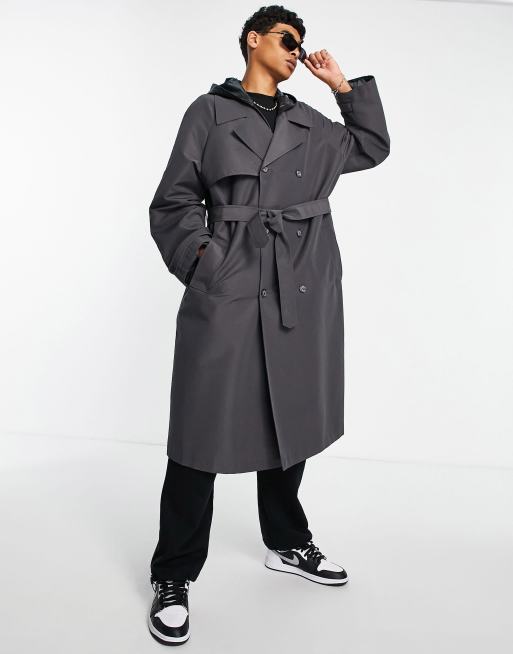 ASOS DESIGN - Trench oversize grigio con cappuccio nero in pelle sintetica