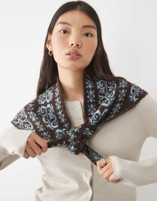 ASOS DESIGN Triangel-Bikinioberteil mit nordischem Print in Schokobraun und Blau, 5 von 5