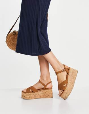 tan flatform sandals