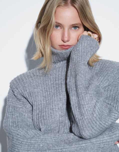 ASOS DESIGN tröja med axelvaddar, ståkrage och oversize i gråmelerad - view 1
