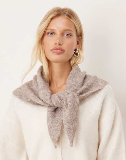 ASOS DESIGN – Trójkątny dzianinowy szalik w kolorze owsianym - view 1